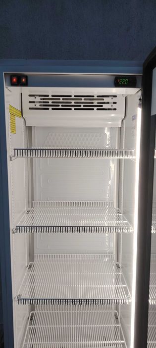 vitrina frigorifica frigider bauturi ultima generatie LED consum redus