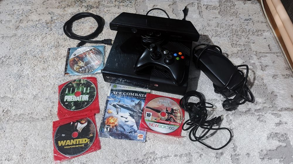 Xbox 360 E 250GB +Kinekt