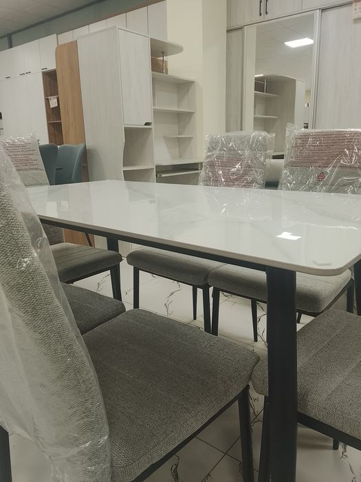 Стол и стулья по акции