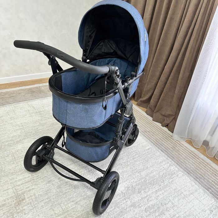 Детская коляска почти новая, есть небольшой торг