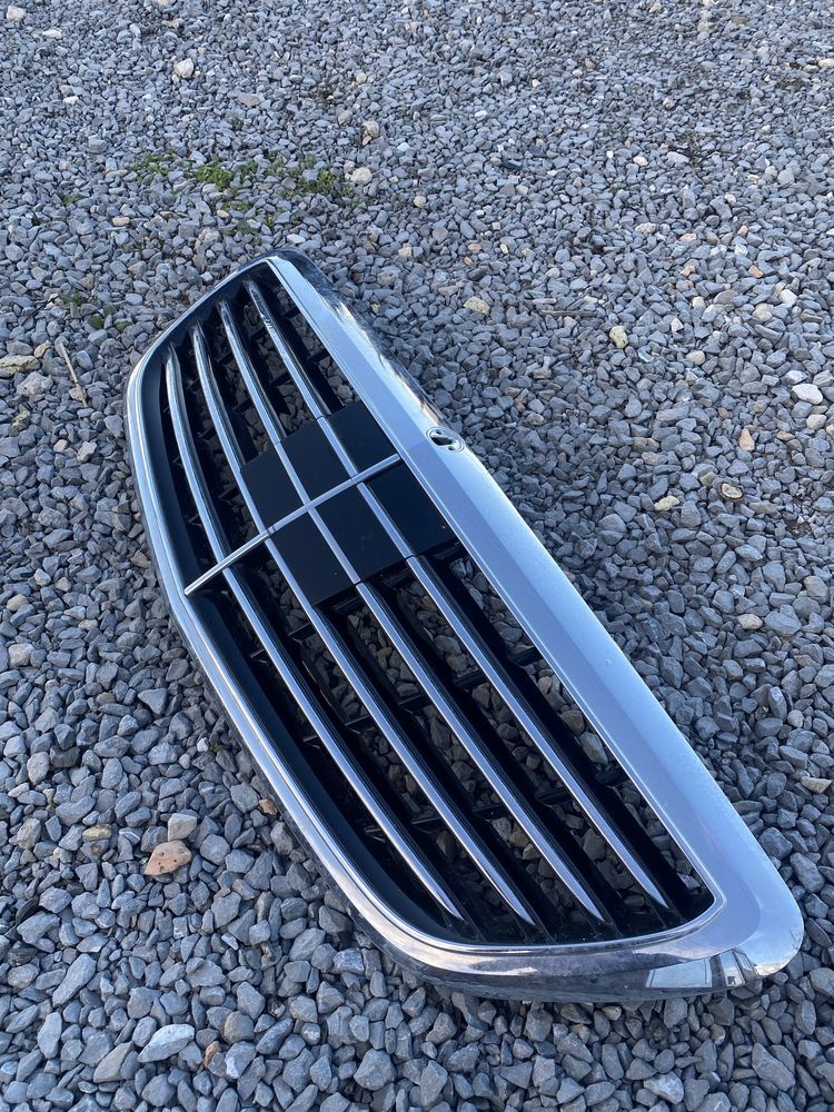 Оригинална решетка Mercedes W222