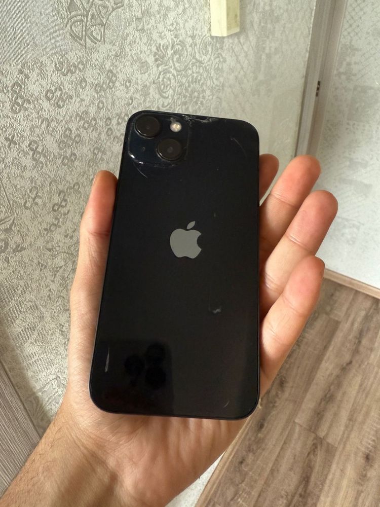 Продам айфон 13 срочно