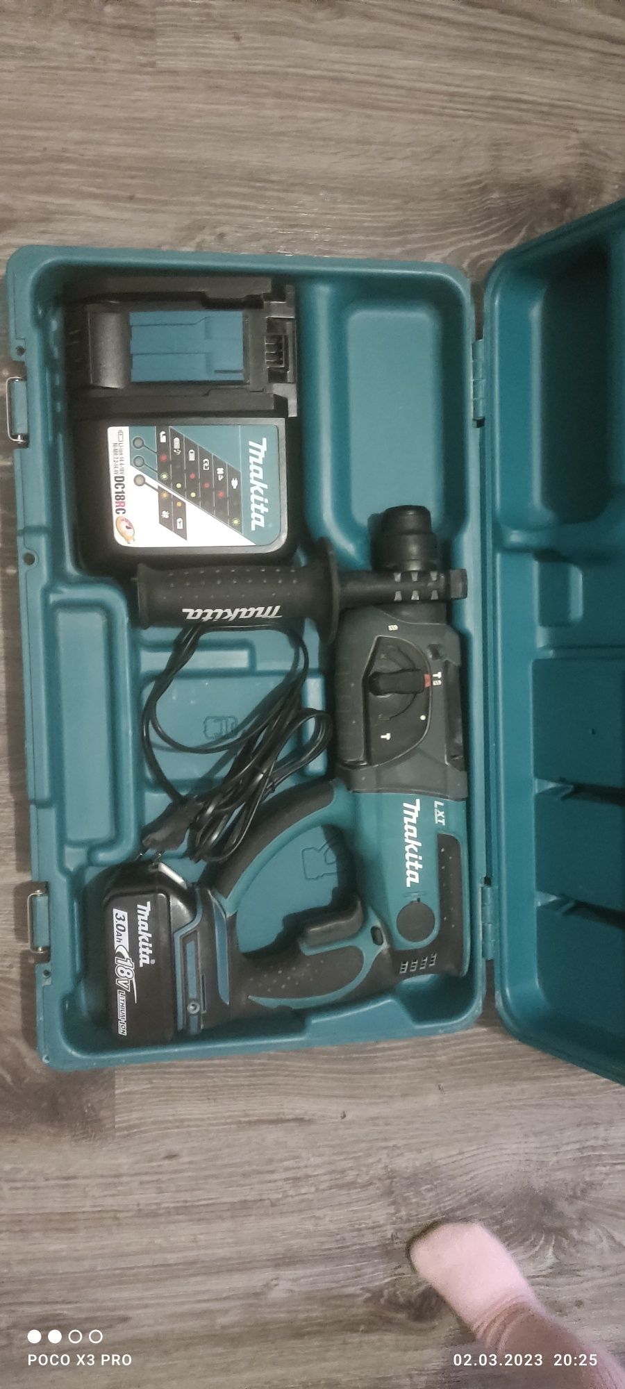 Перфоратор makita