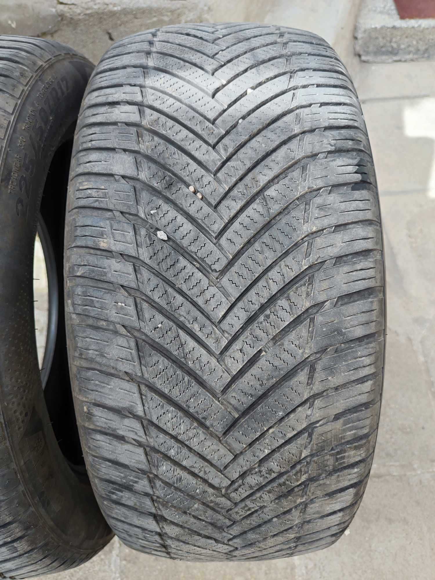 2бр. всесезонни гуми 225/55 R17 DOT4419