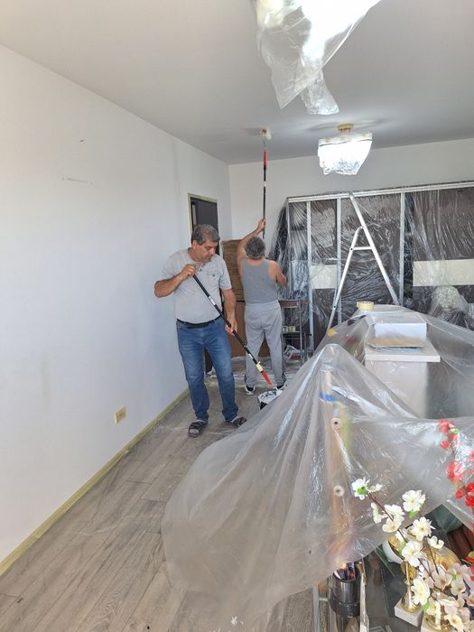 Zugravi profesioniști - lucrări interioare și exterioare de calitate