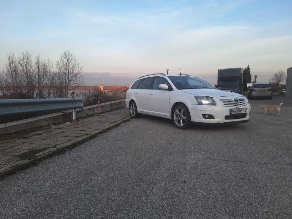 Тойота Авенсис 2006г
