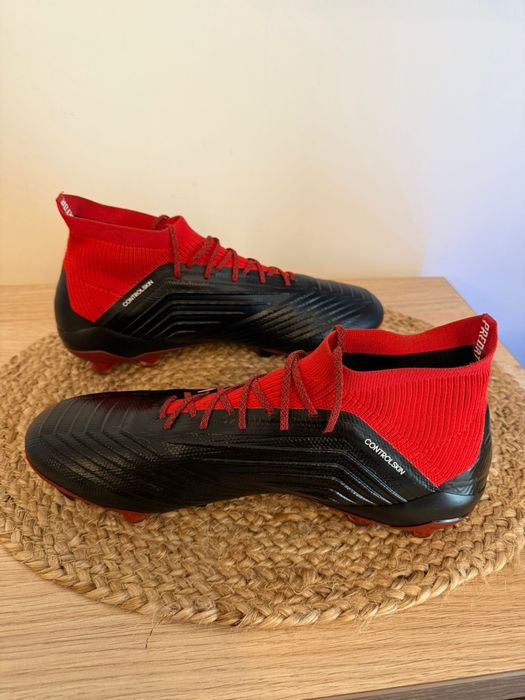 Ghete de fotbal ADIDAS Predător 18+FG