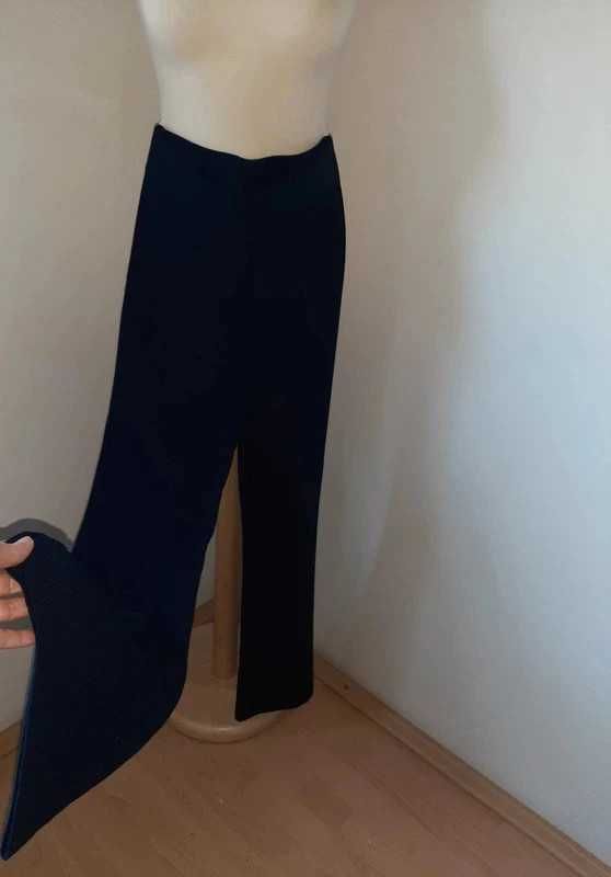 Co-ord Set pantaloni si cardigan