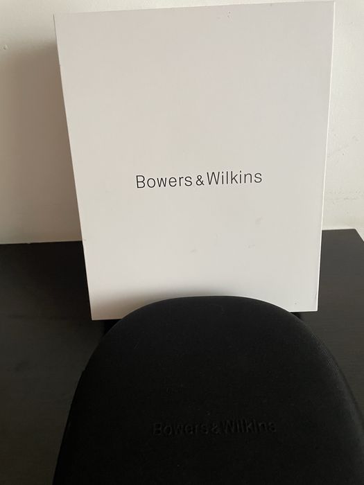 Casti Bowers&wilkins model Px8 Noi in cutie