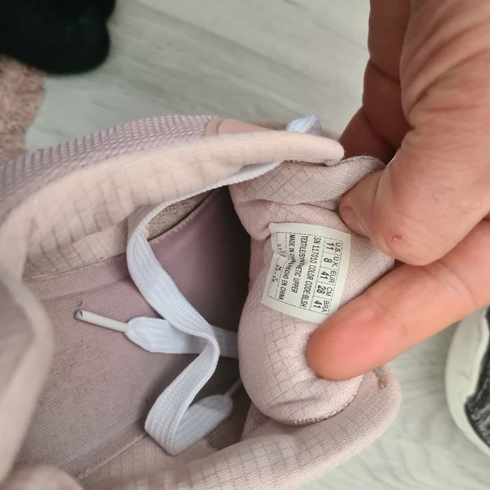 Adidas Skechers mărimea 40si mărimea 41