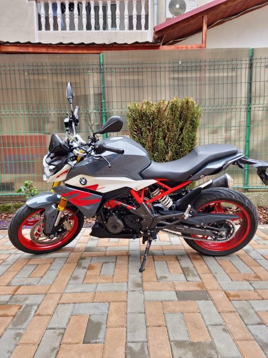 Motocicleta BMW G-310R