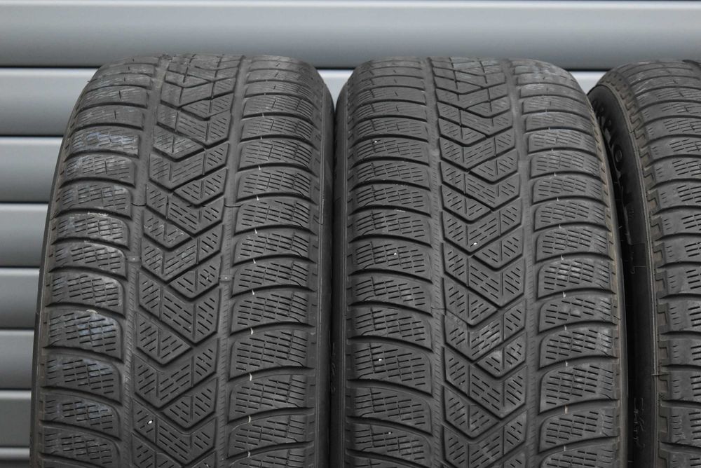 Зимни гуми 235/55/19 Pirelli
