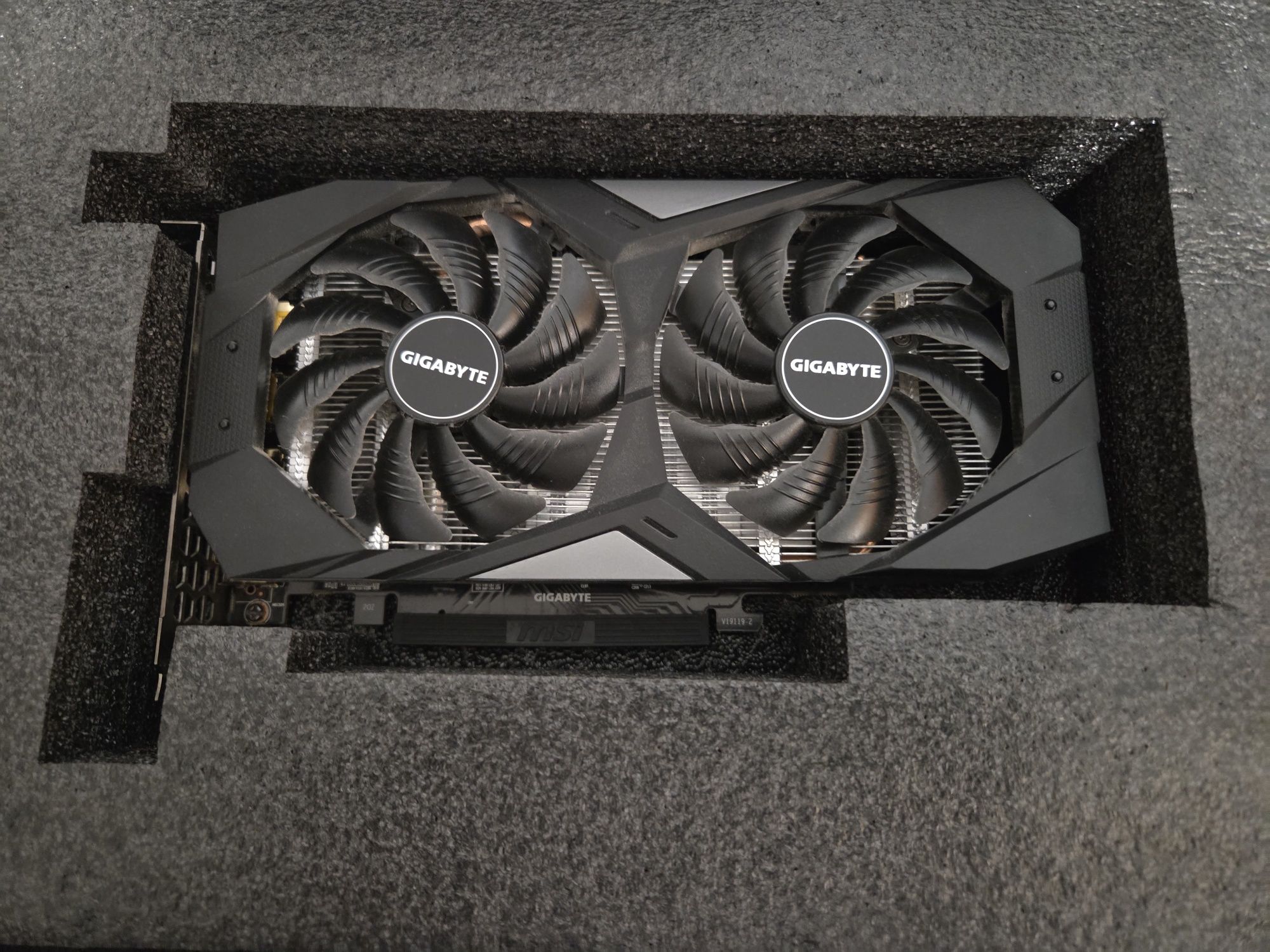 Nvidia GTX 1660 Super 6 GB (Gigabyte)