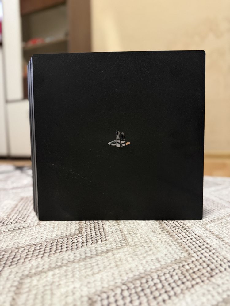 Playstation 4 PRO 1ТB
