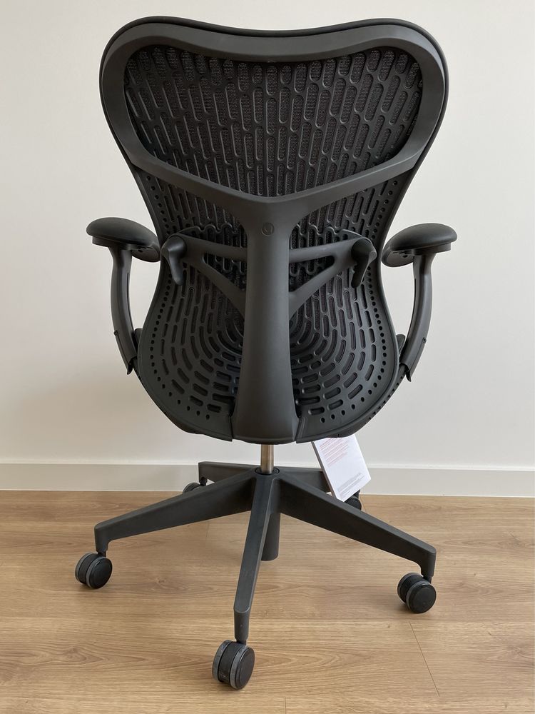 Herman Miller Mirra 2, 12 години гаранция