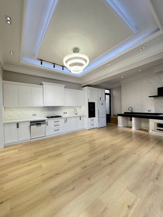 ЕВРО-ДОМ 3-соток  ул.Циалковского 6 комнат 400м2