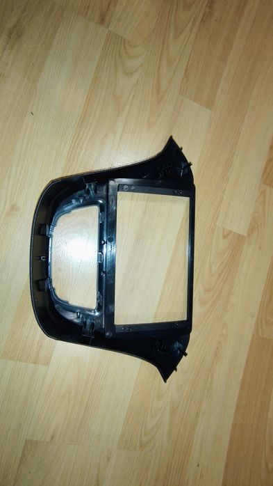 Опел мока рамка за 9" навигация