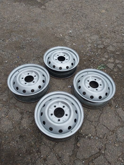 Железные диски на Ниву R16. 5×139.7