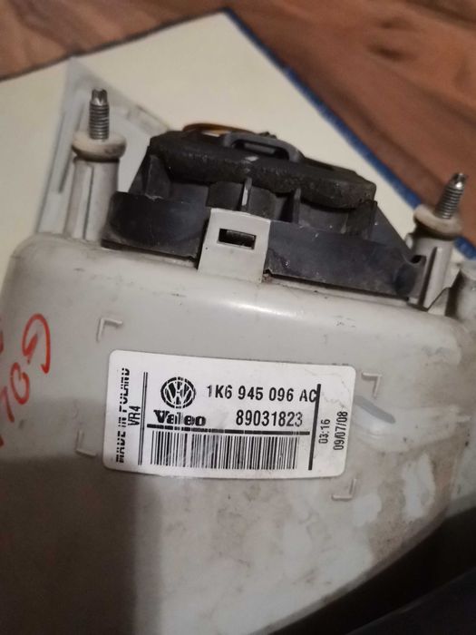 Десен R Стоп  външен Фолксваген/Volkswagen Golf 5 V 2003--2008г