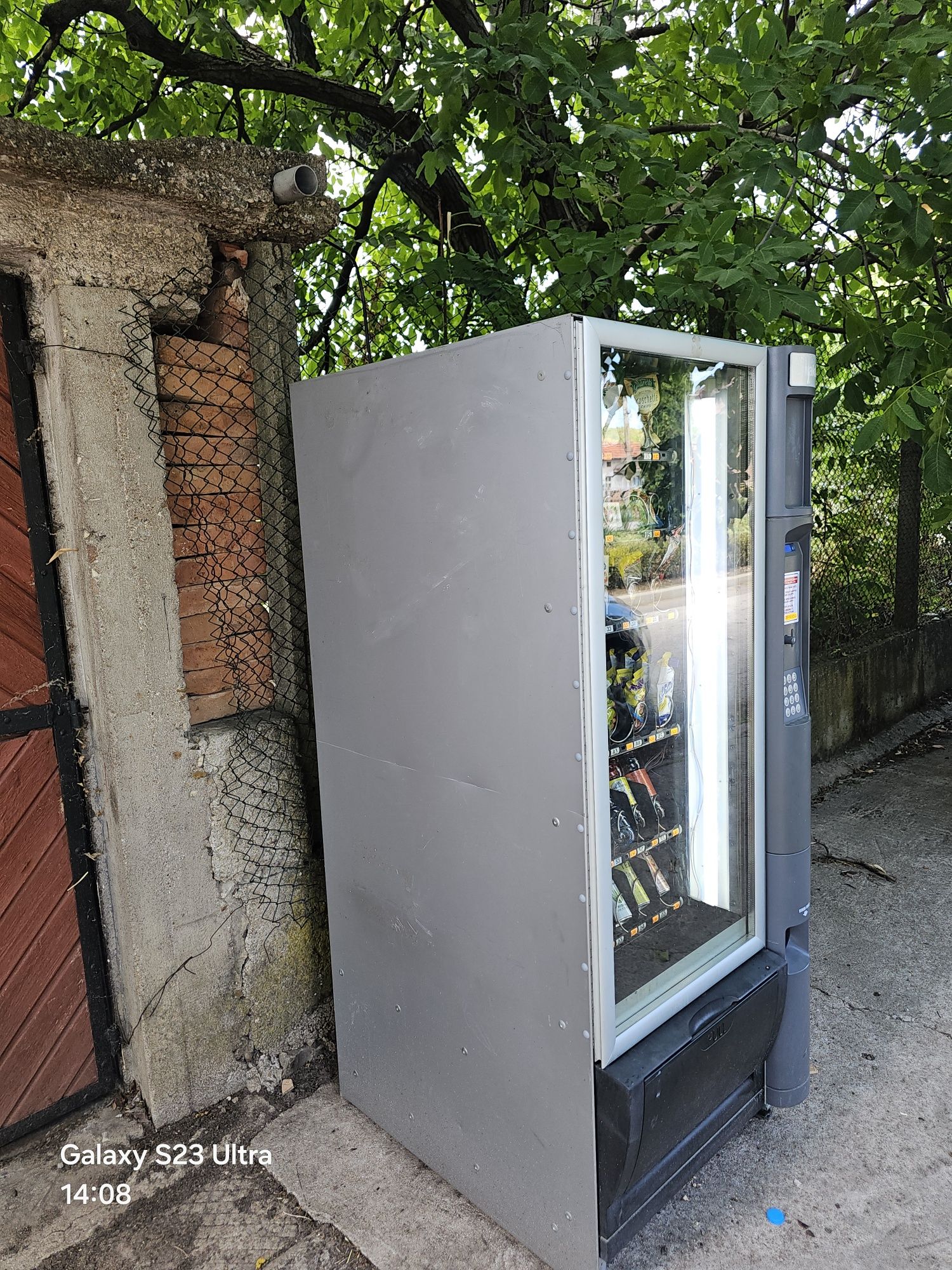 Продавам вендинг снакс  без забележка.