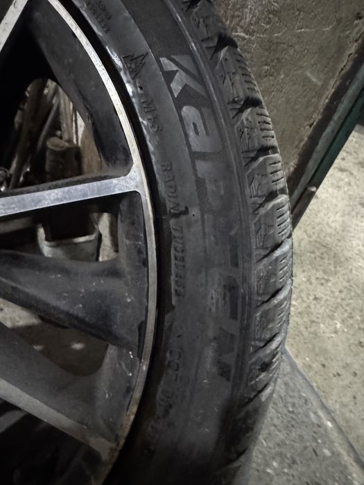 Титановый диск на Камри 75 с зимней и летней резиной