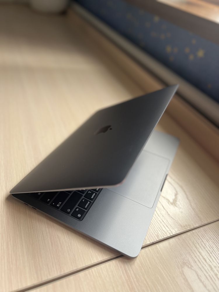 MacBook Pro 13-inch, M1, 2020
