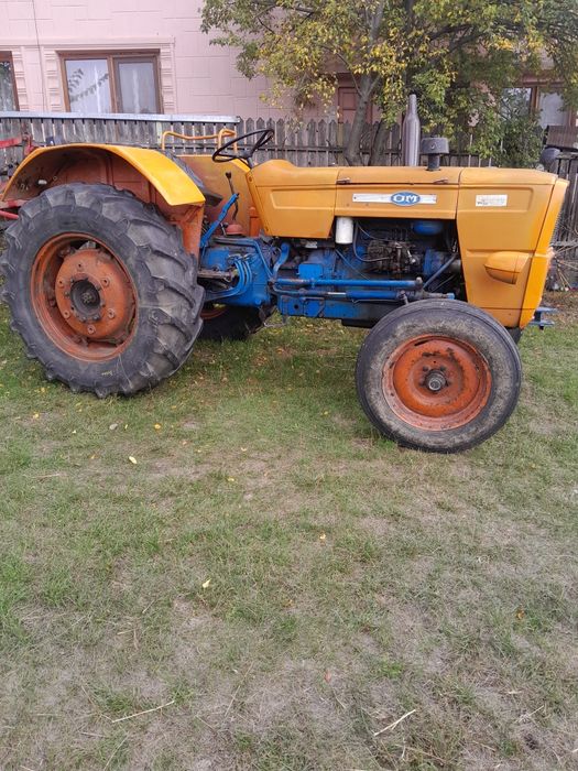 Tractor Fiat 615