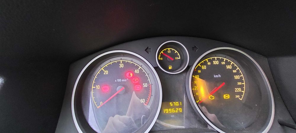 Opel Astra 1,7DTH, Опел Астра Х на части! 
Юни 2004