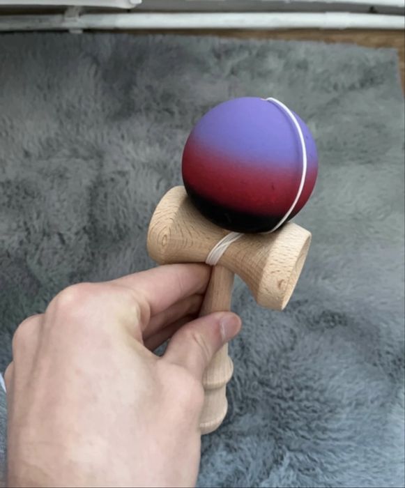 Vând kendama nouă