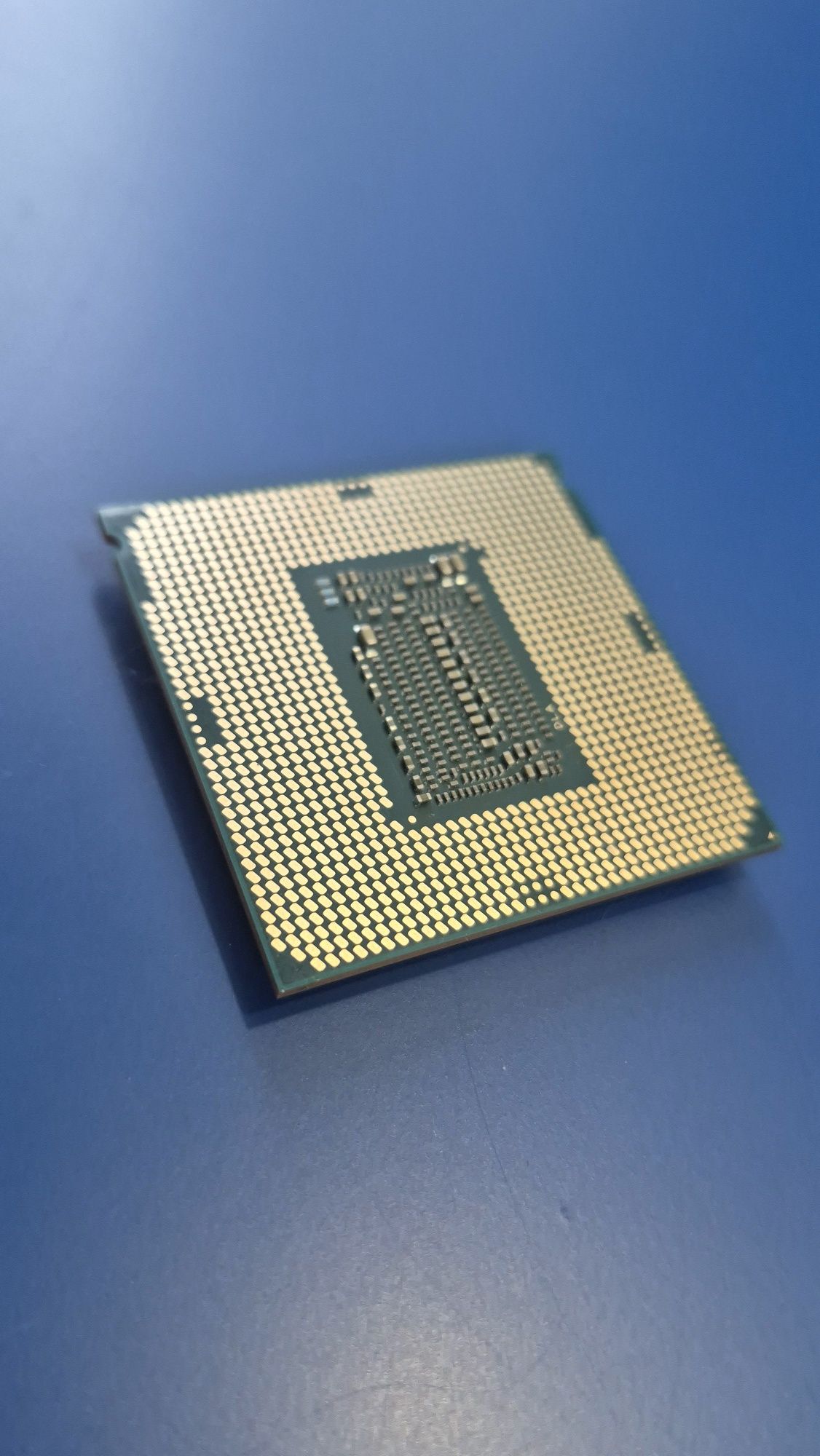 INTEL® CORE™ i7-9700