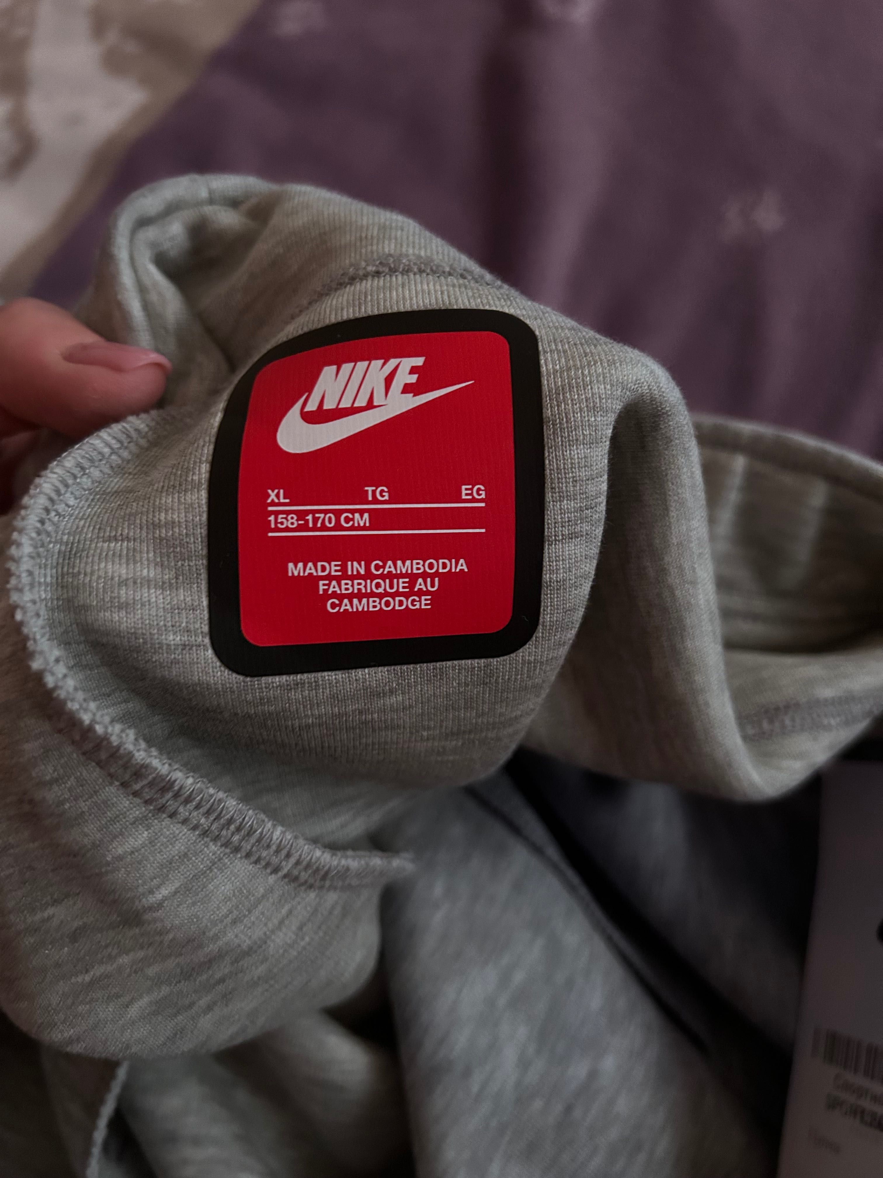 Nike tech fleece детски/дамски екип