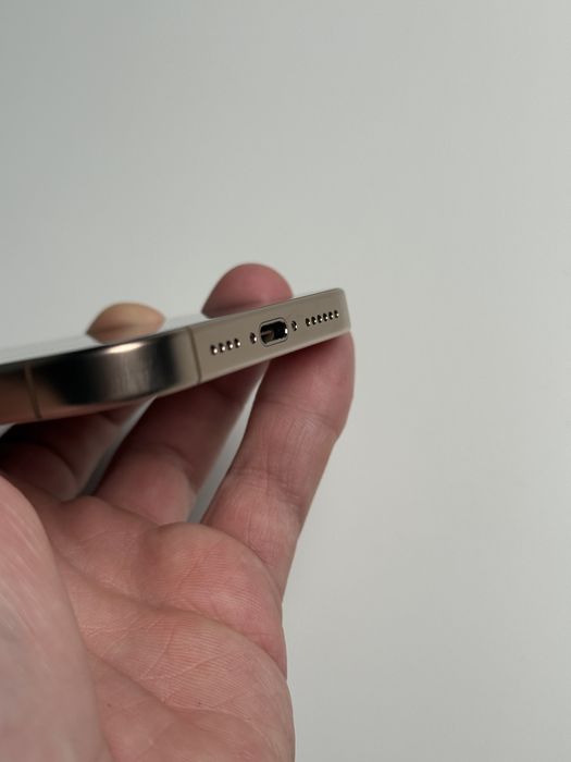 Iphone 16 pro max 256gb gold