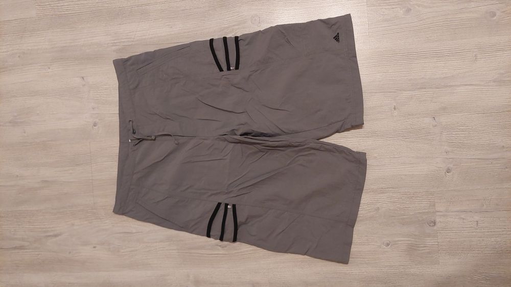 Pantaloni scurti/Lungi