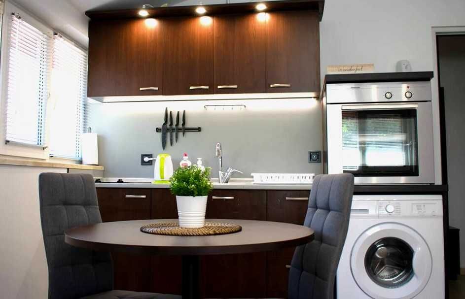 Дава се под наем Едностаен апартамент в Пловдив, Център - 40 кв.м за 350 € - Снимка #1