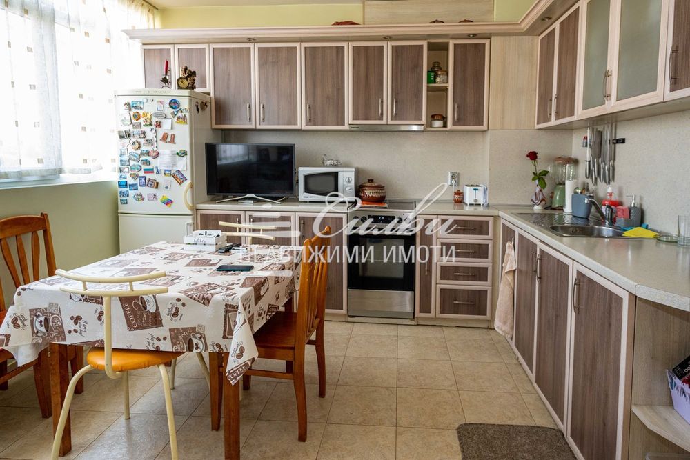 Продава се Многостаен апартамент в Шумен, Добруджански - 105 кв.м за 1214 €/кв.м - Снимка #1