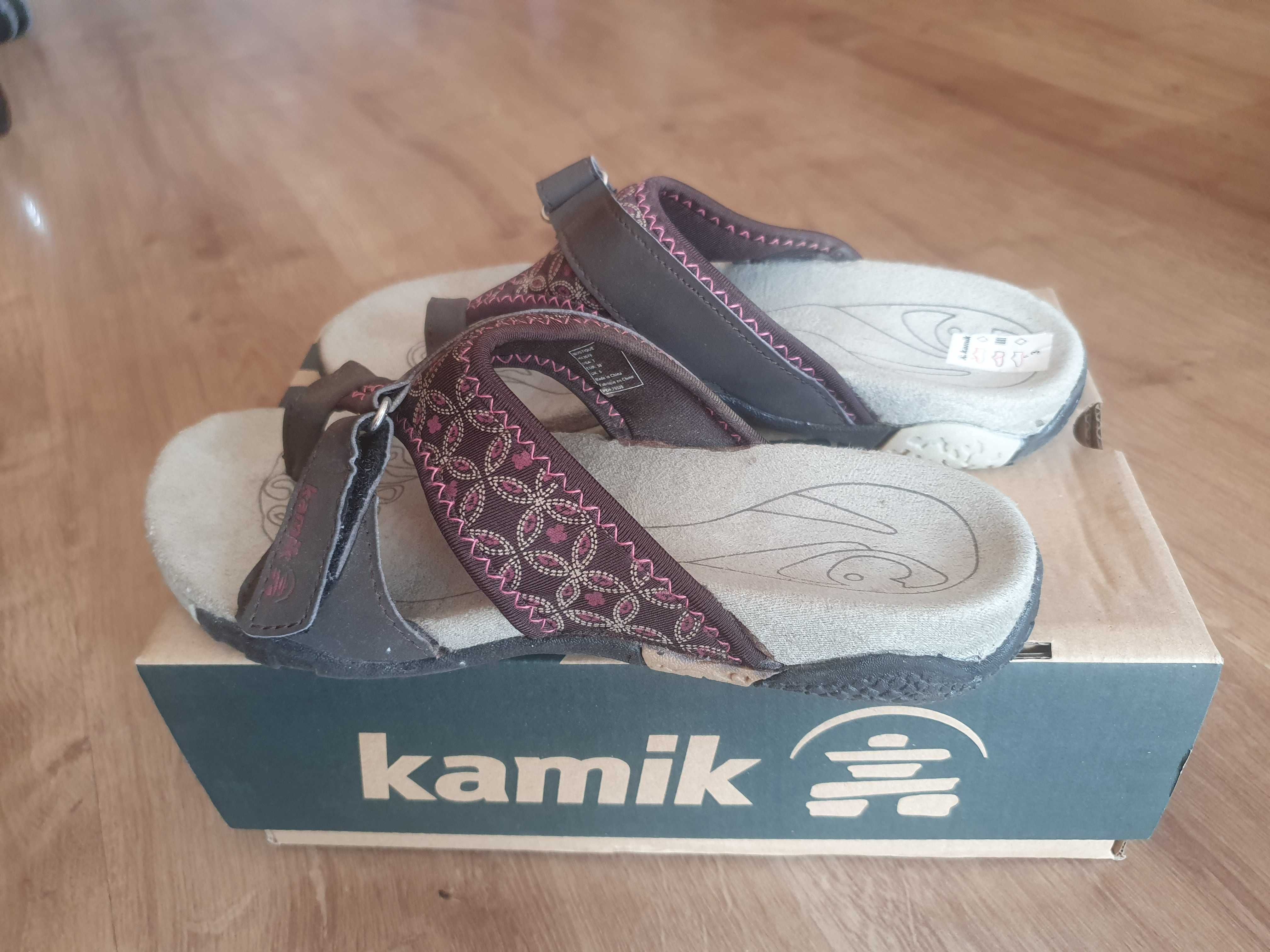 Дамски чехли Kamik