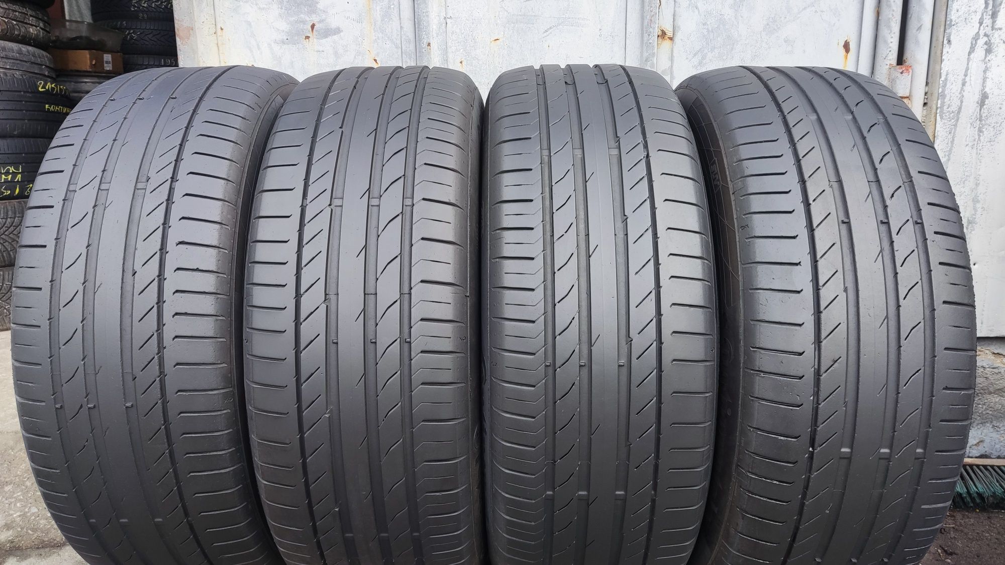 4бр. летни гуми 235/55/19  Continental Conti Sport Contact 5