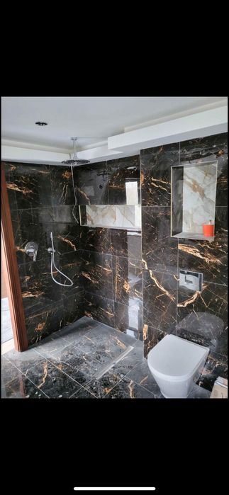 Montaj gresie fainta si decorative lavabile.