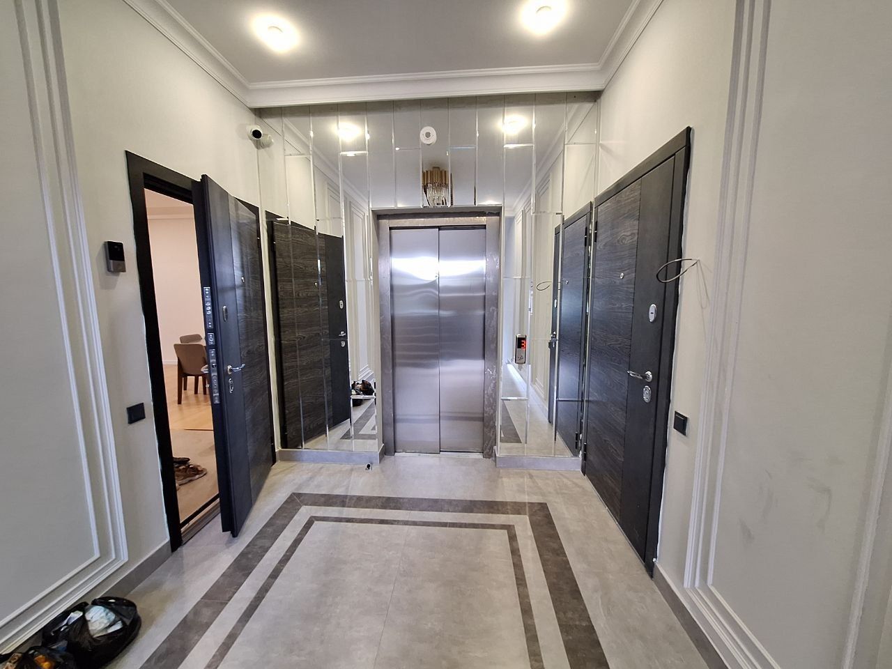 Срочно продаётся, Мирзо Улугбек, квартыра 175 кв.м. есть торг