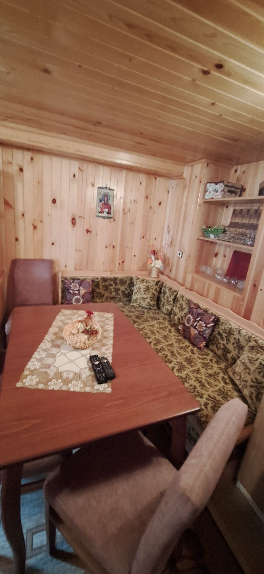 Къща с  двор и постройки