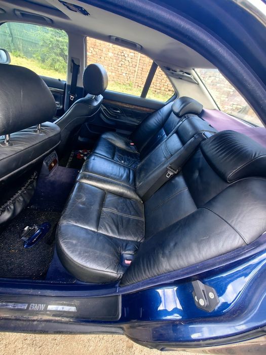 BMW E38 725 TDS на части