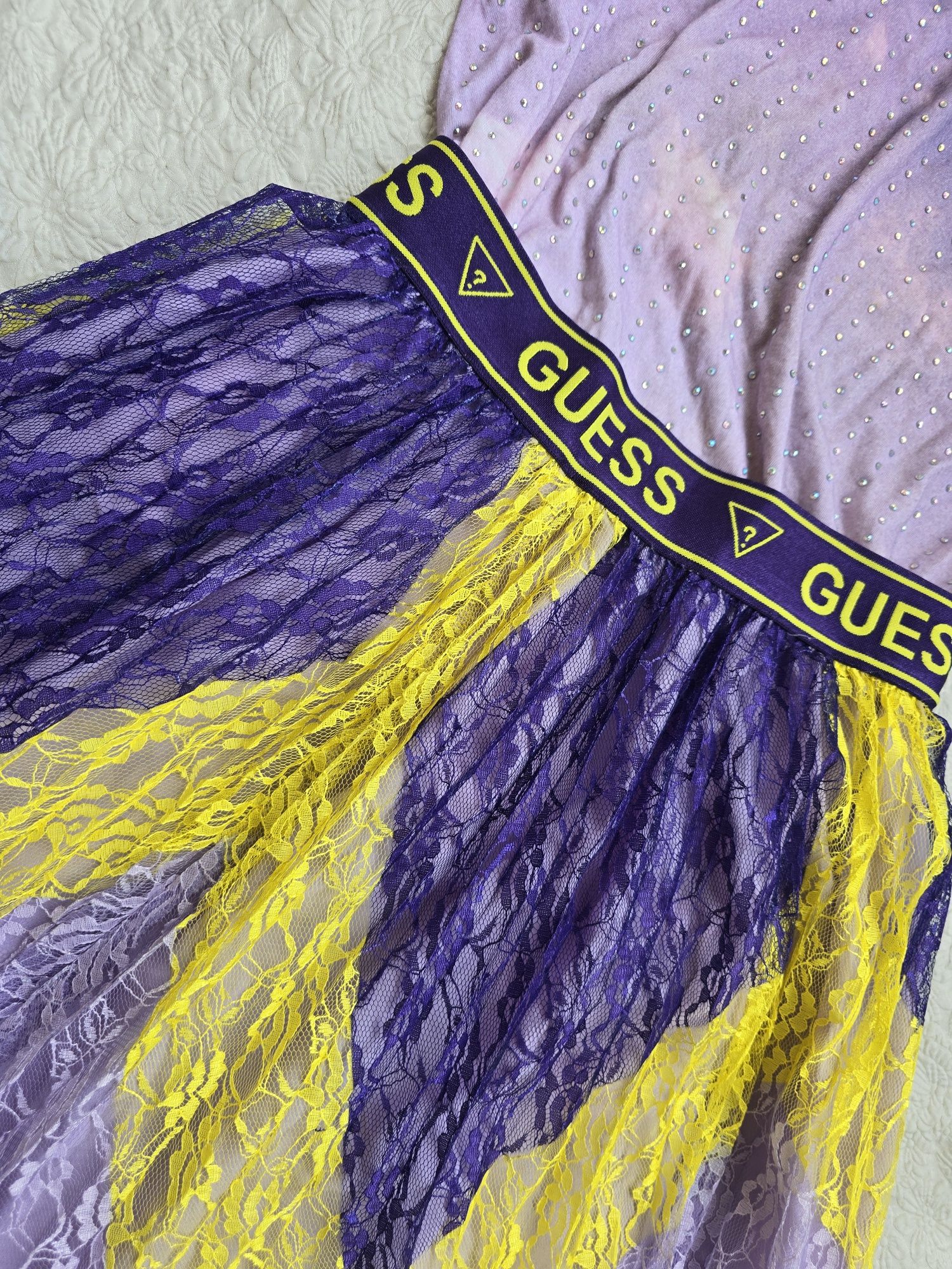 Комплект с пола Guess