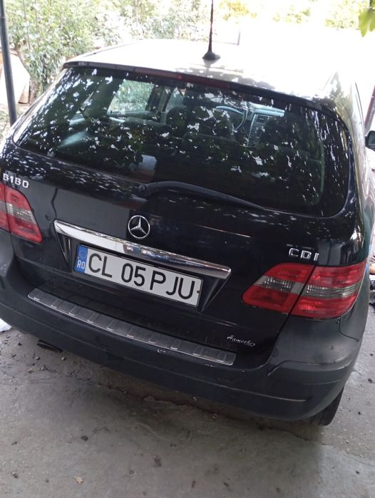 Vand Mercedes B-class stare foarte buna