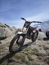 Arctic Leopard Sur-Ron surron xt800