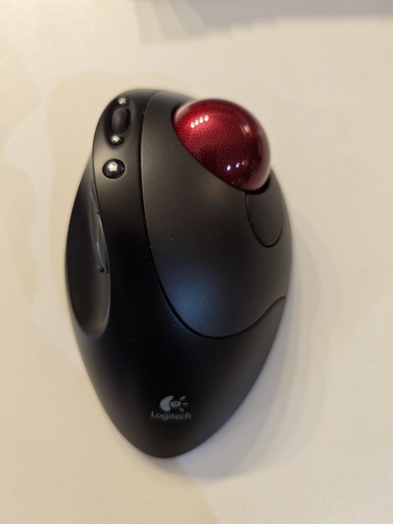 Mouse Logitech Cordless Optical Trackman - ca nou