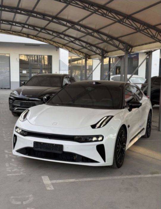 Zeekr 001 срочно продается