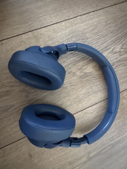 Продам наушники jbl