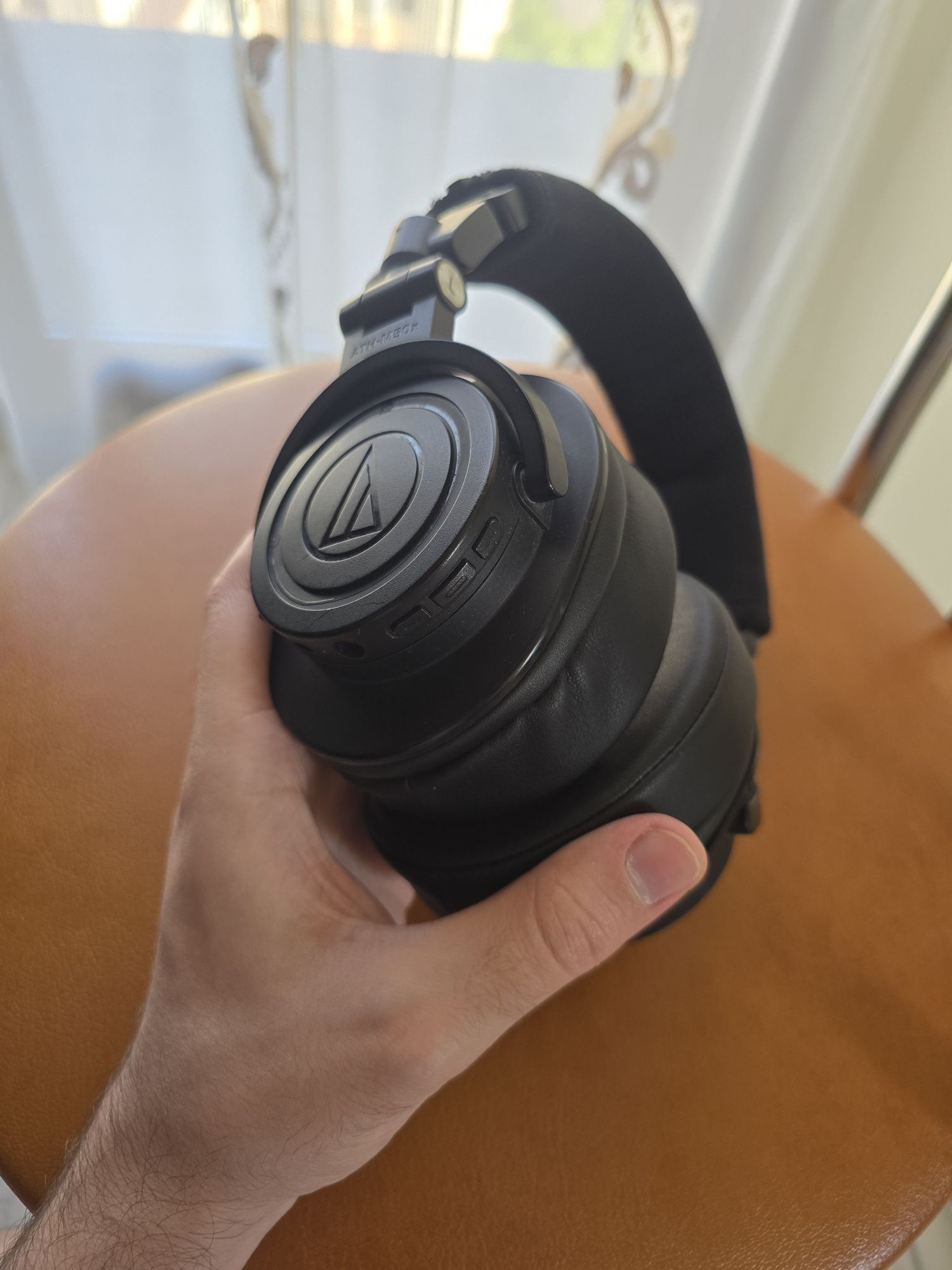 Casti Audio Techinca ATH-M50X in stare bună