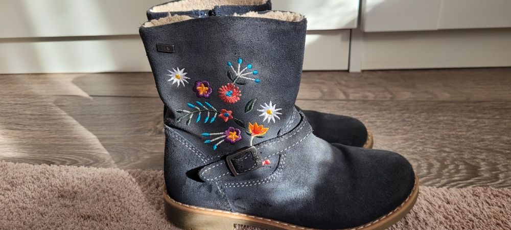 Ghete fete, modele diferite, mr. 29/30