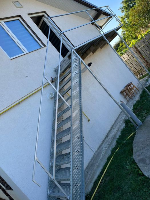 Scari metalice zincate